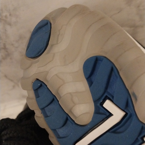 Pre-owned 2023 Jordan 11 Retro Low - Picture 10 of 12